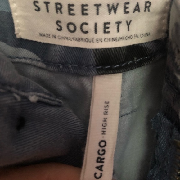 Cargo pants - Picture 4 of 4